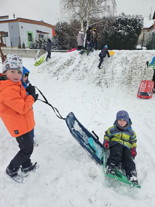 Oddělení Koumáků si umí sníh užít☃️❄️